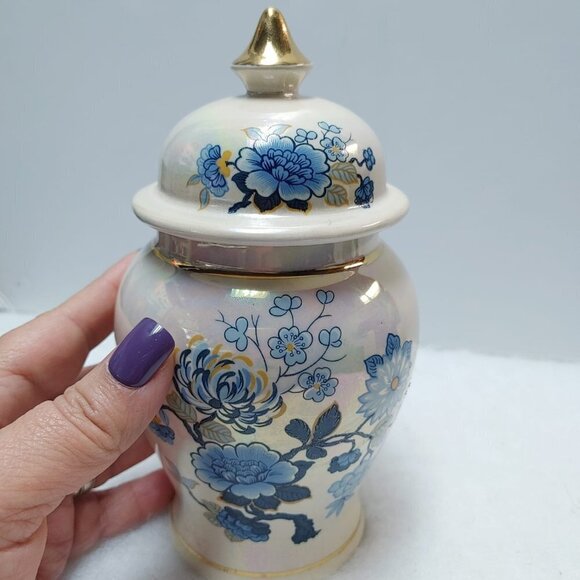 Vintage Sadler England Luster Ware Urn Ginger Jar Blue Floral Design Gold Trim - Picture 6 of 6